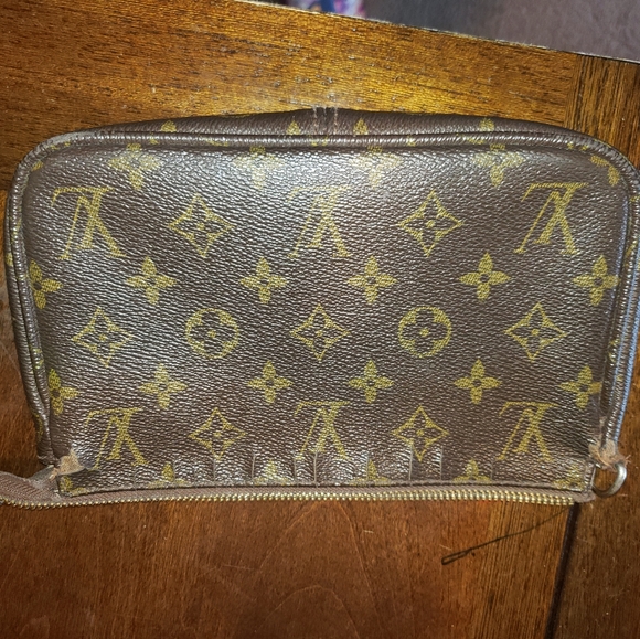 Authentic Gucci Dooney Bourke and Louis Vuitton bags - Picture 3 of 3